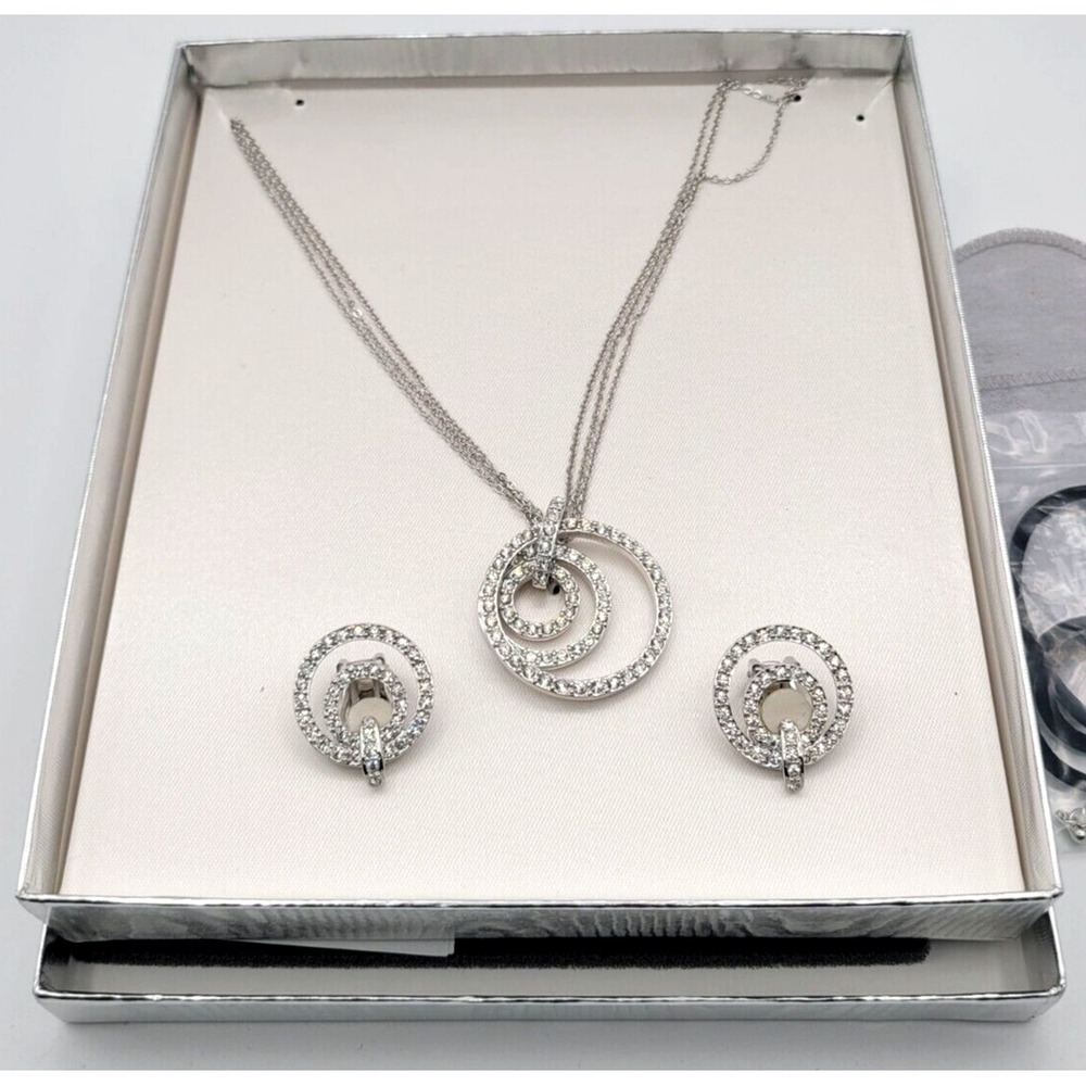 NOLAN MILLER GLAMOUR COLLECTION NECKLACE & CLIP ON EARRING PAVE CIRCLE‎ SET